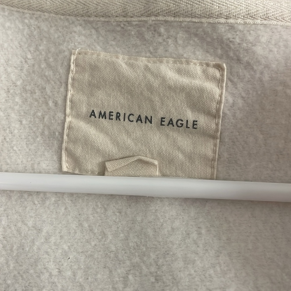 AE cropped hoodie - Picture 2 of 4